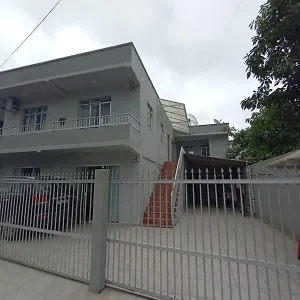 https://pequeno-mas-aconchegante.santa-catarina-brasil.com