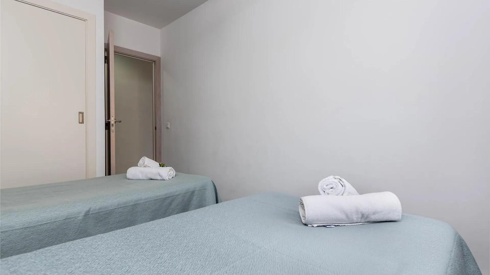 Yourhouse Acapulco Apartment Can Picafort  Spain